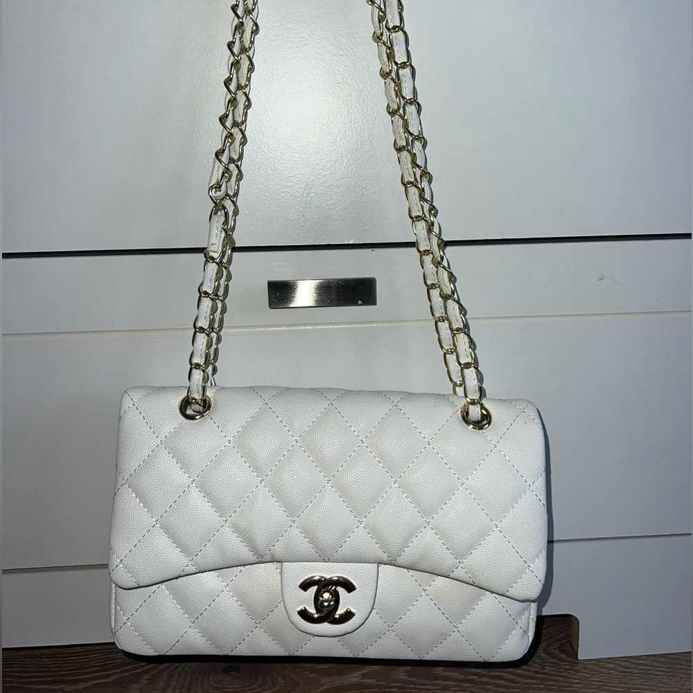 DUPE Chanel Classic White Quilted Shoulder Bag